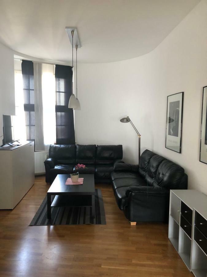 Ferienwohnung Mitten In 威斯巴登 外观 照片